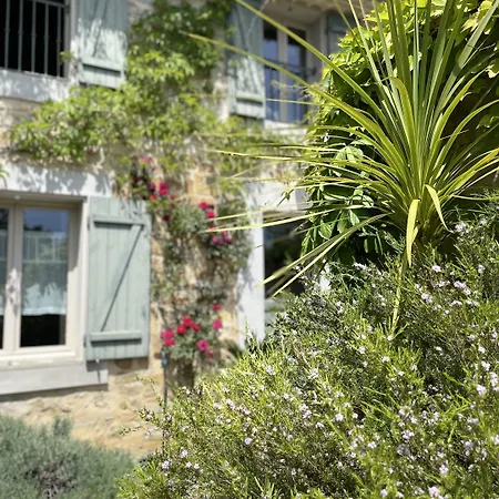 Vakantiehuis Le Domaine De La Tuilerie - De Charme En Bord De Riviere Avec Piscine Servies-en-Val